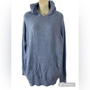 Aspen long knit hooded sweater. EUC size large